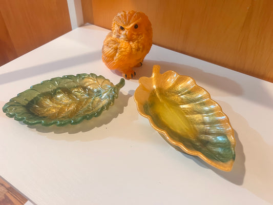 Fall inspired resin decorative leaf shaped trays