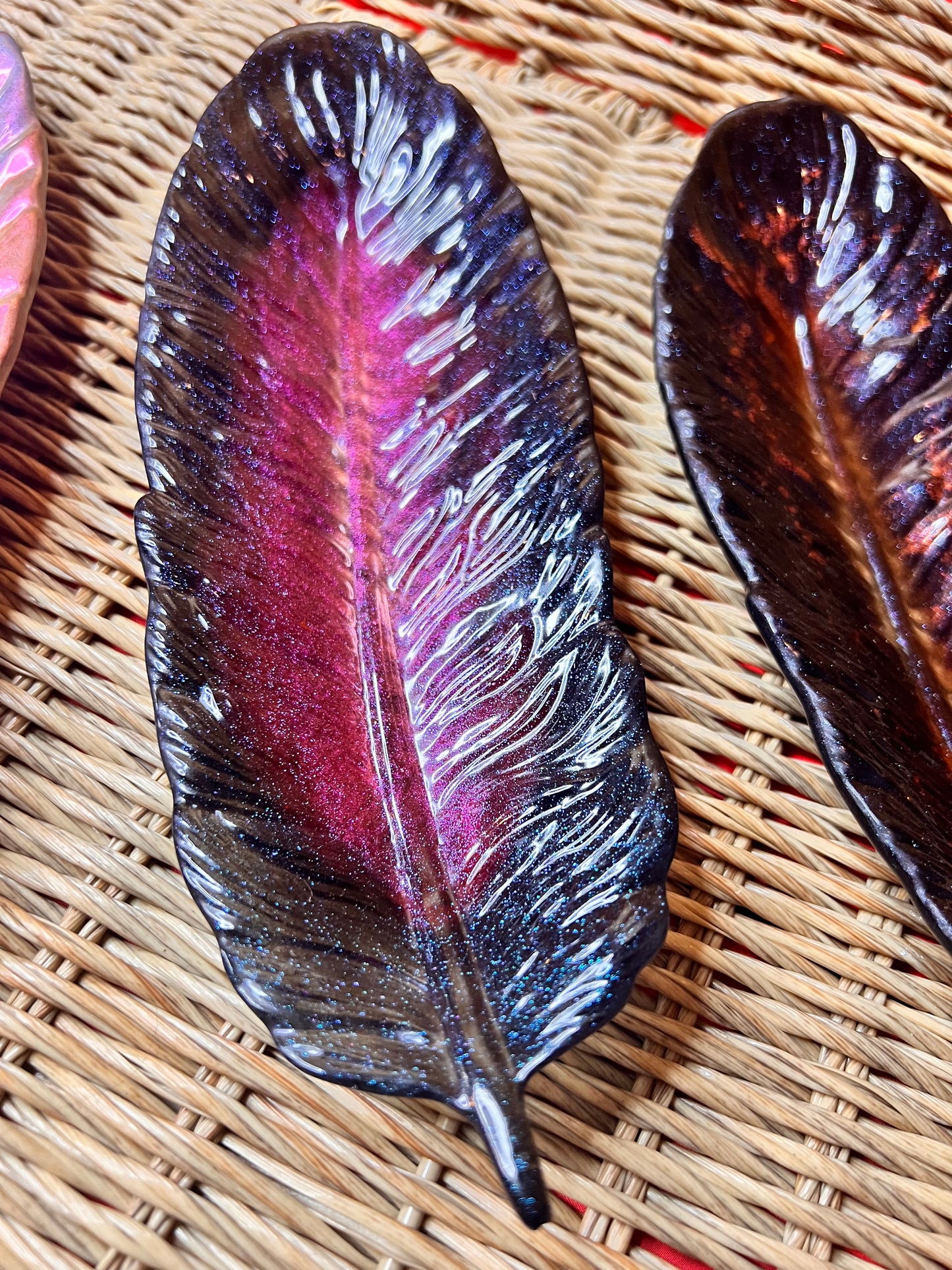 Feather trinket tray