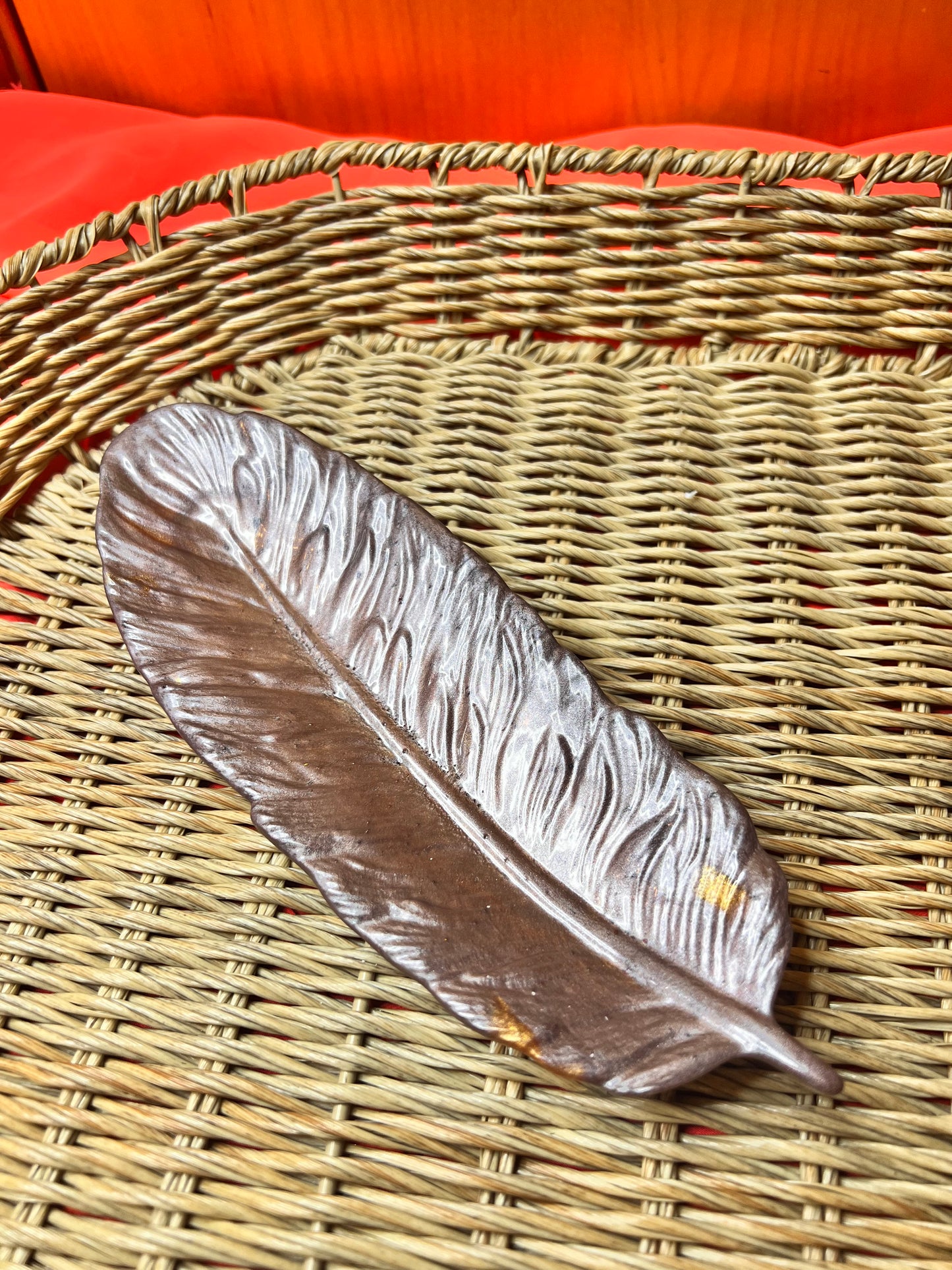 Feather trinket tray