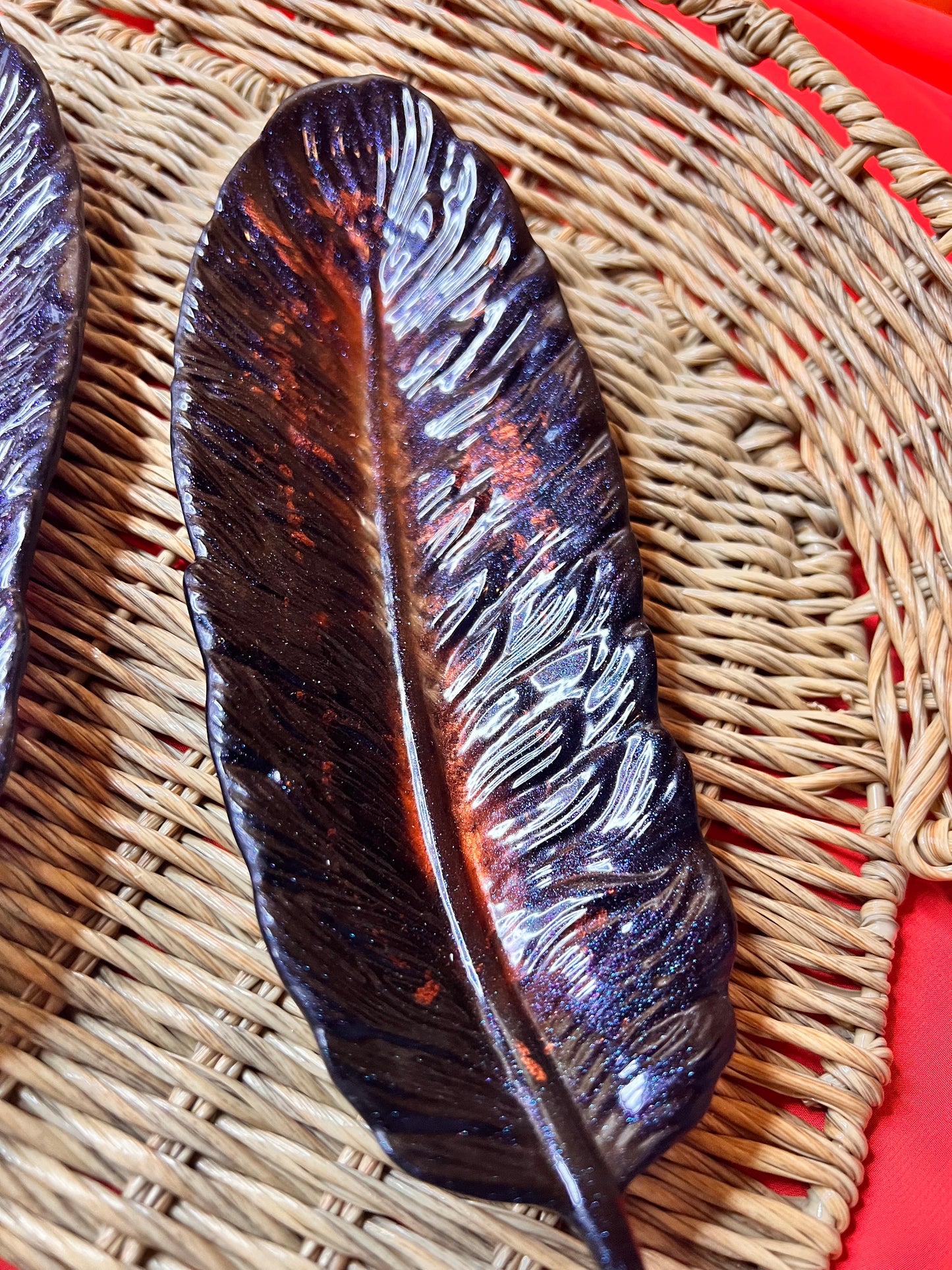 Feather trinket tray