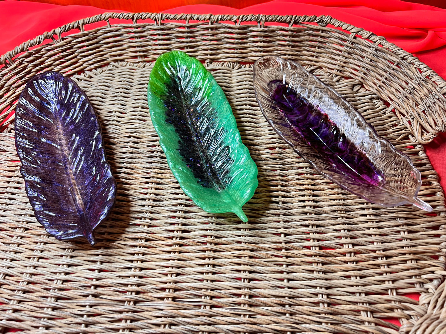 Feather trinket tray