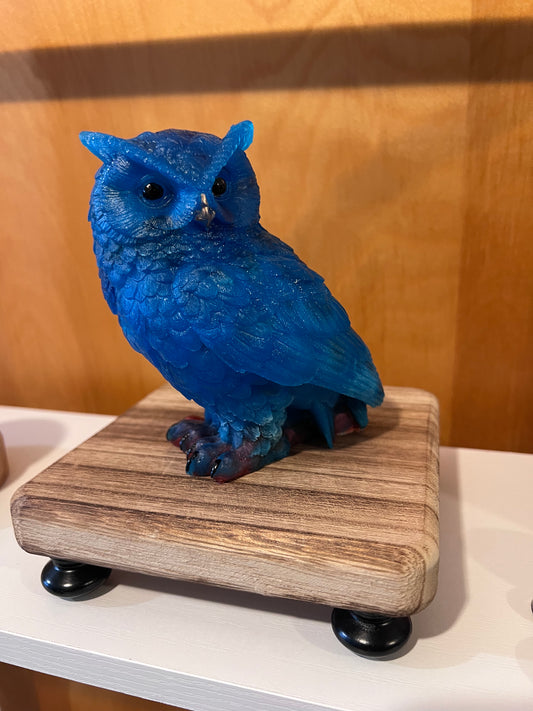 A Royal blue weighted resin owl statue